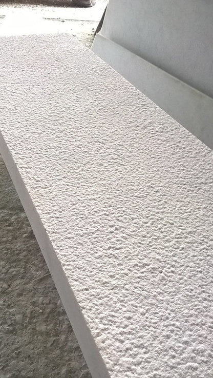 Fasce per balconi in marmo di Trani bocciardato - Larghezza 20 cm a correre - Prezzo al ML