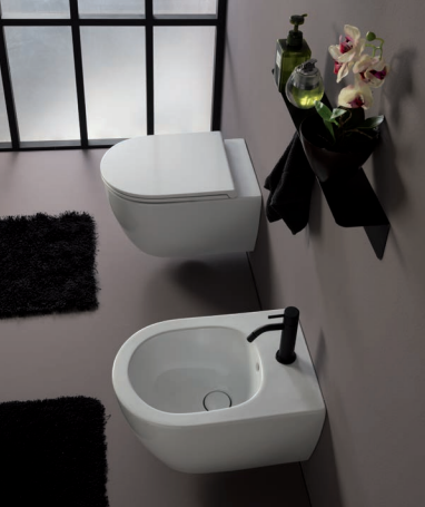Sanitari ARCADIA serie BLUM composto da wc bidet con piletta click-clack in ceramica e copriwater SOFT-CLOSE